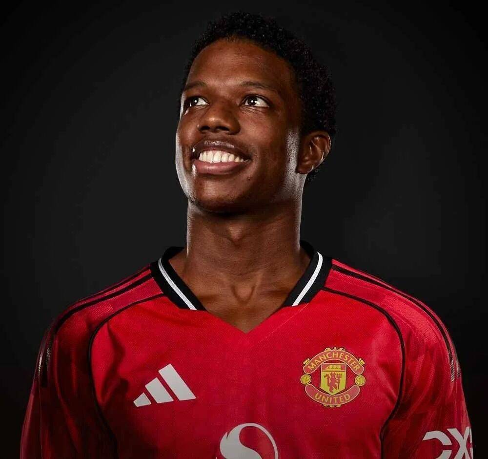 曼联为马拉西亚英超报名，两次压哨清洗失败！沙特不买就只能留队